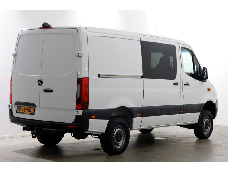 49431900-mercedes-benz-sprinter-2