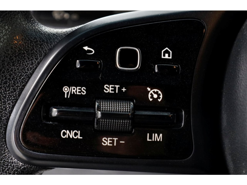 49431900-mercedes-benz-sprinter-20