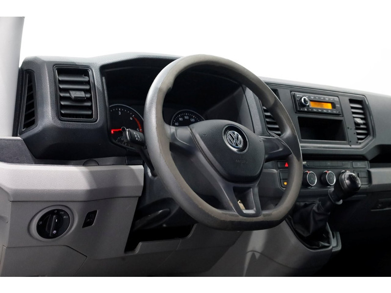 49482867-volkswagen-crafter-12