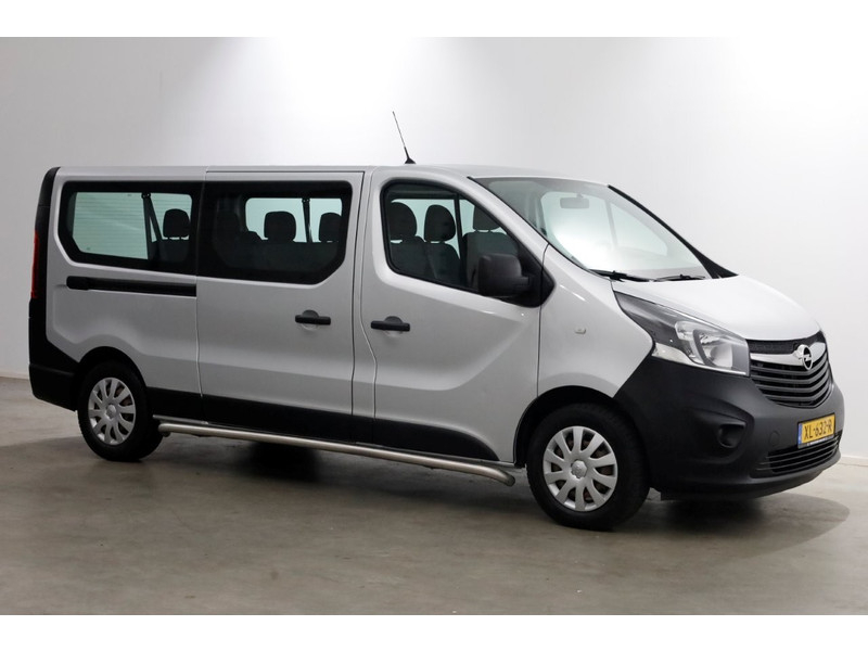49573899-opel-vivaro-15