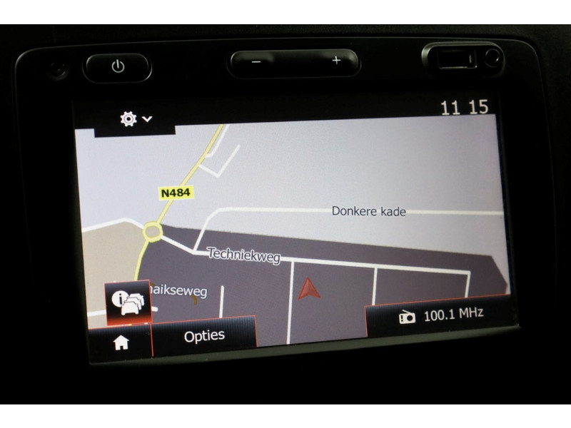 49573899-opel-vivaro-18