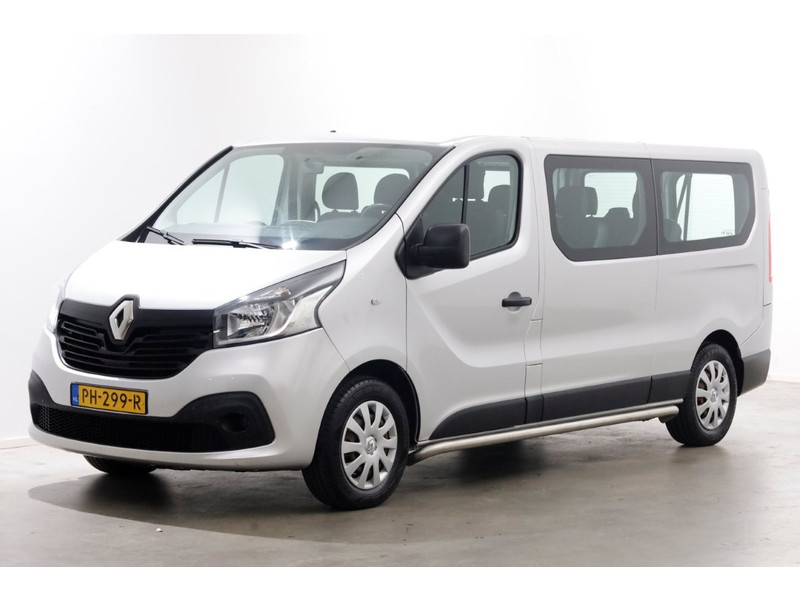 49573900-renault-trafic-11
