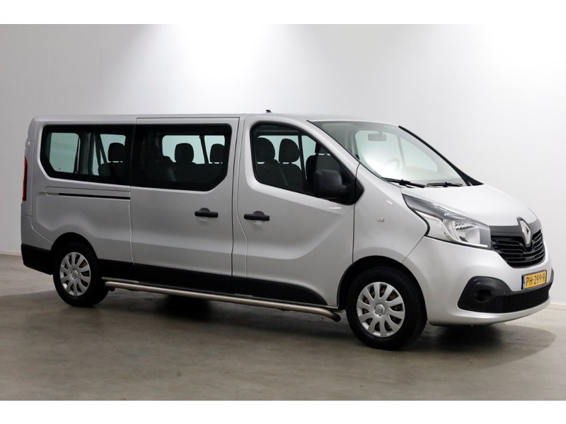 49573900-renault-trafic-13