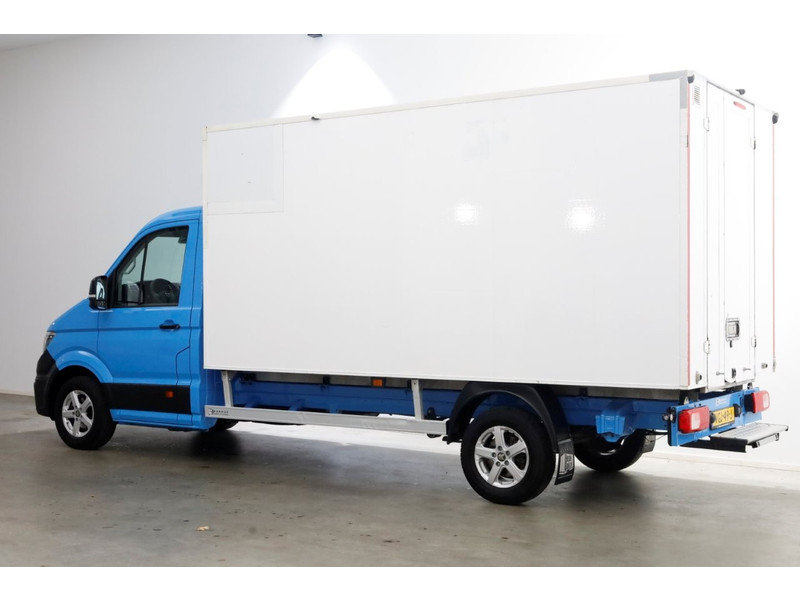 49600617-volkswagen-crafter-9
