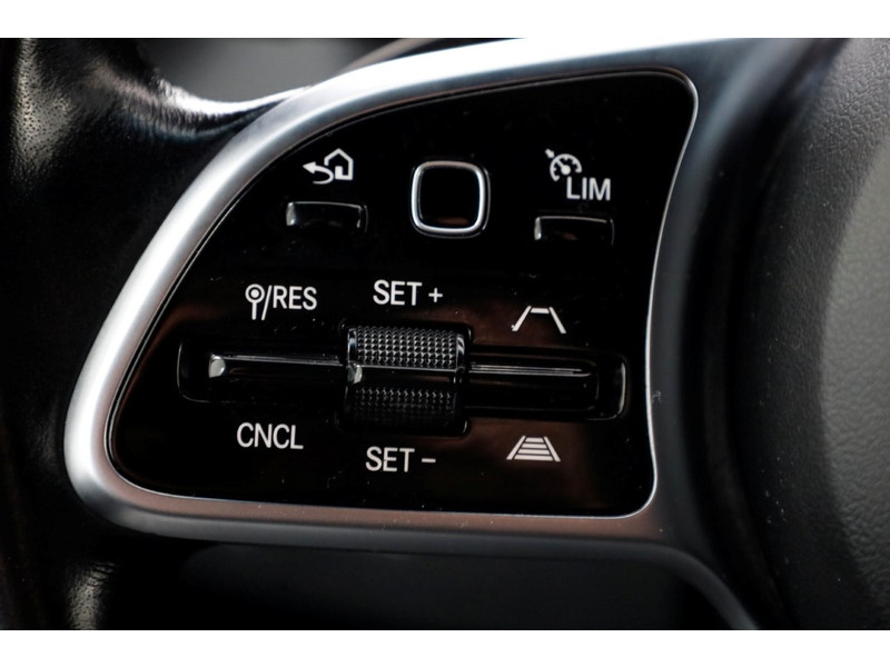 49600659-mercedes-benz-sprinter-19