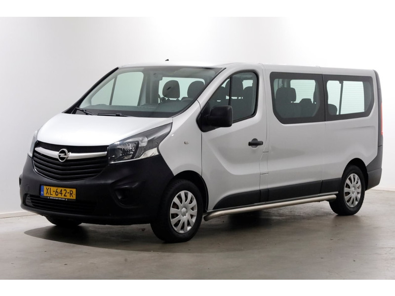 49649271-opel-vivaro-11