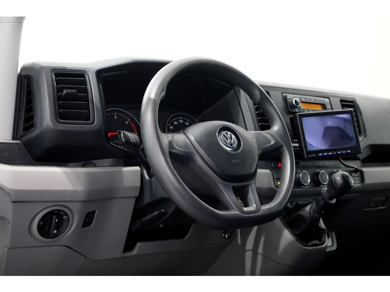 49720524-volkswagen-crafter-12