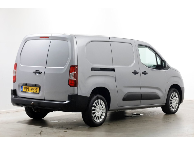 49726593-toyota-proace-city-2