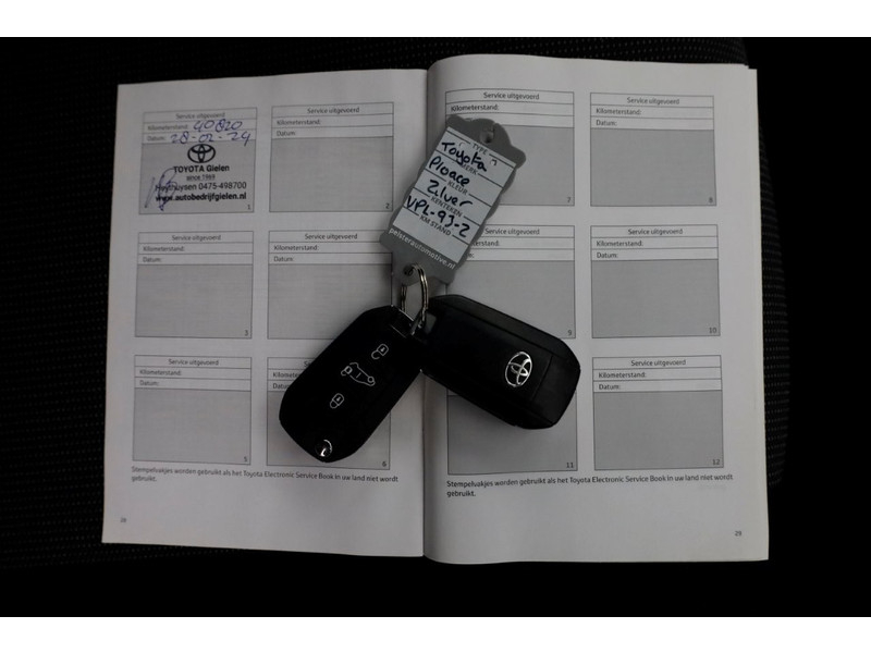 49726593-toyota-proace-city-6