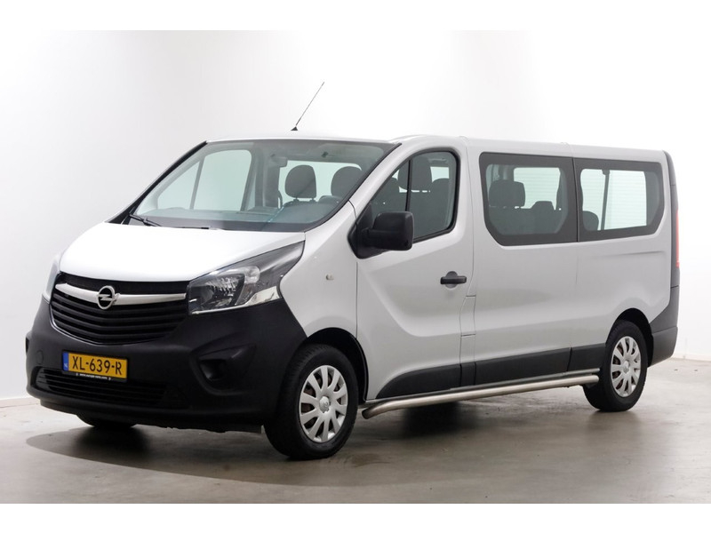 49743157-opel-vivaro-12