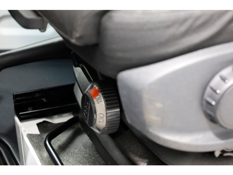 49758769-mercedes-benz-sprinter-20