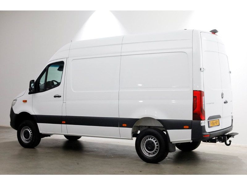 49759073-mercedes-benz-sprinter-9