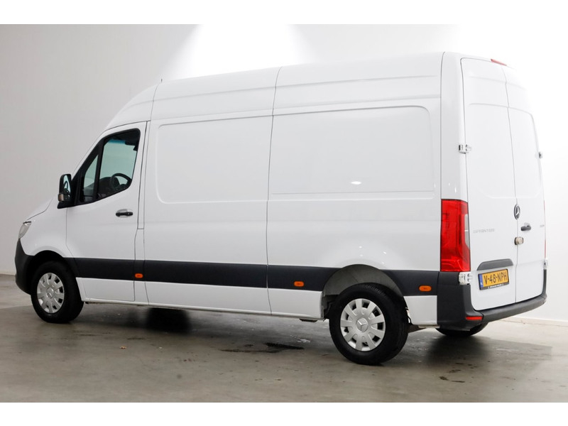 49793645-mercedes-benz-sprinter-9