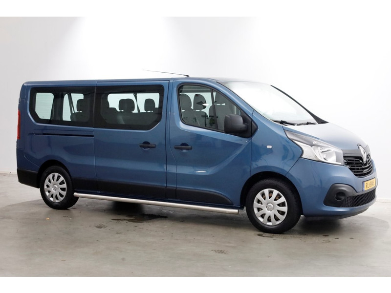 49793803-renault-trafic-13