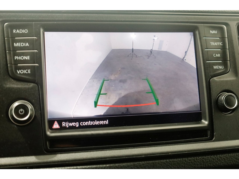 49886326-volkswagen-crafter-13