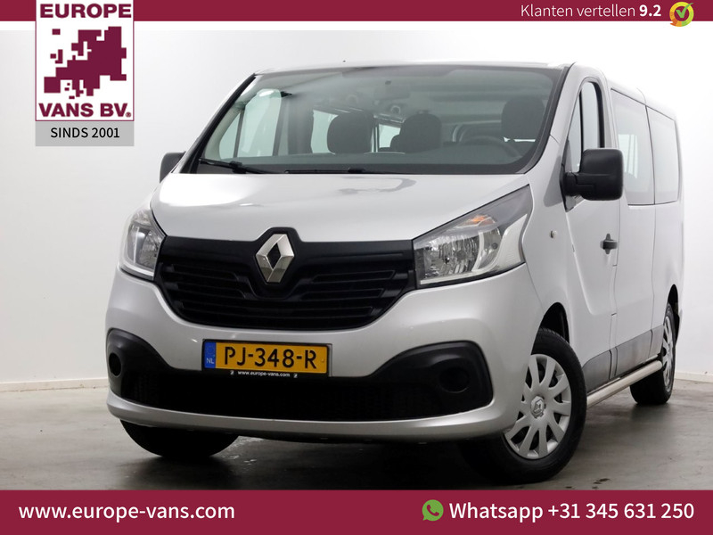49927206-renault-trafic-1