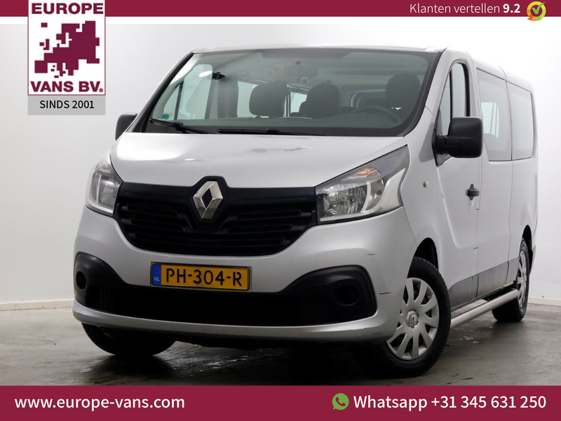 49993827-renault-trafic-1