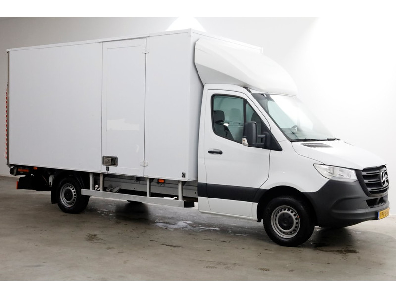 49994088-mercedes-benz-sprinter-11