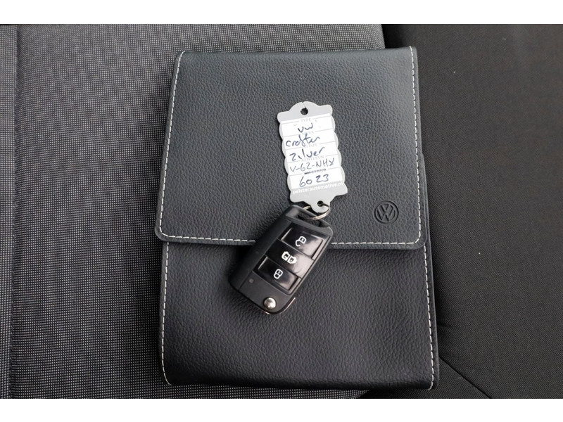 49995880-volkswagen-crafter-6