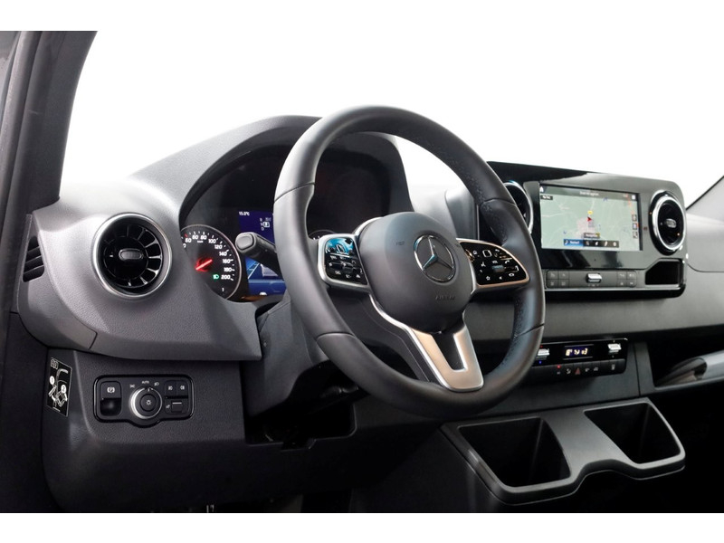 49996638-mercedes-benz-sprinter-16