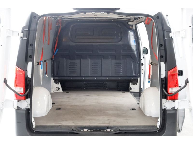 50077430-mercedes-benz-vito-3