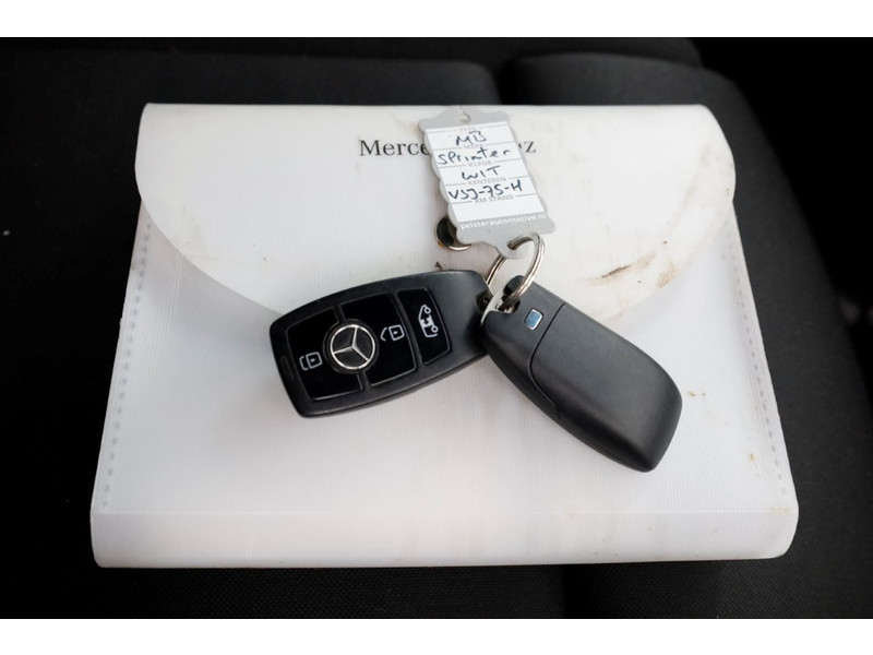 50081373-mercedes-benz-sprinter-6