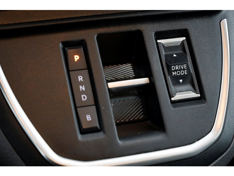 50081607-opel-vivaro-e-18