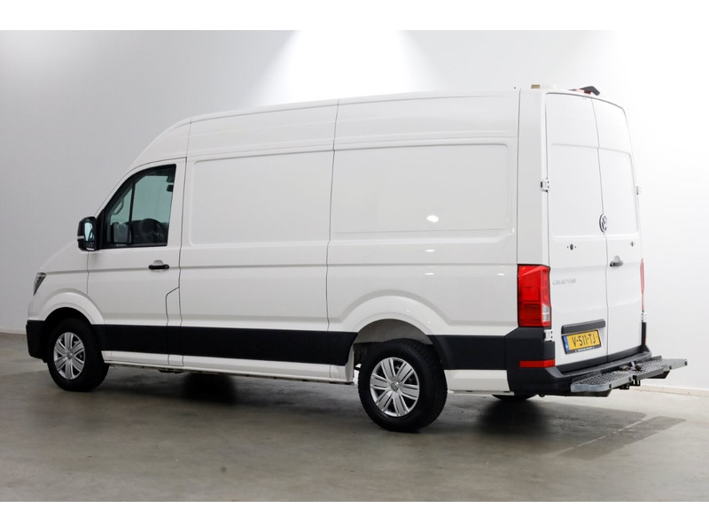 50110588-volkswagen-crafter-9