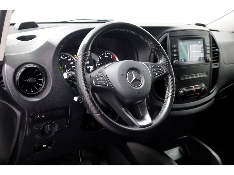 50110775-mercedes-benz-vito-18