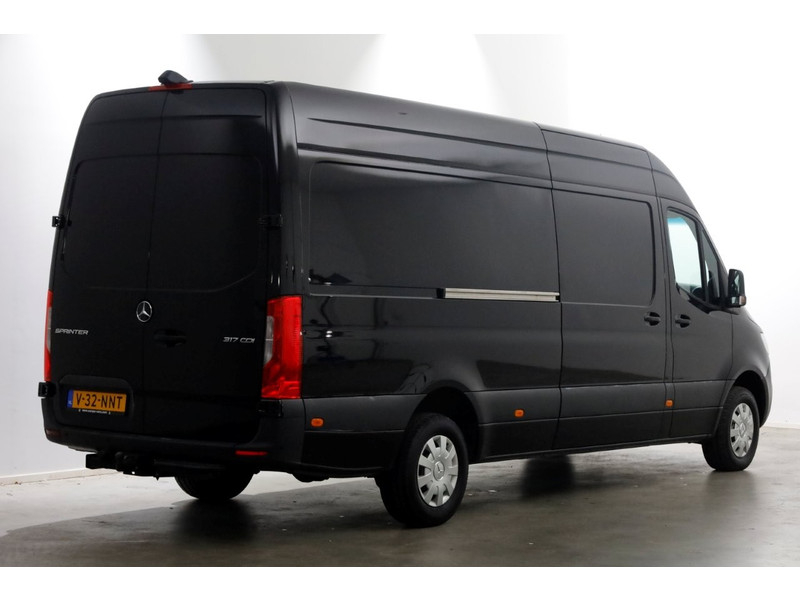 50111043-mercedes-benz-sprinter-11