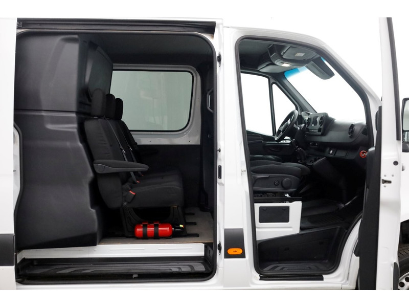 50111340-mercedes-benz-sprinter-3