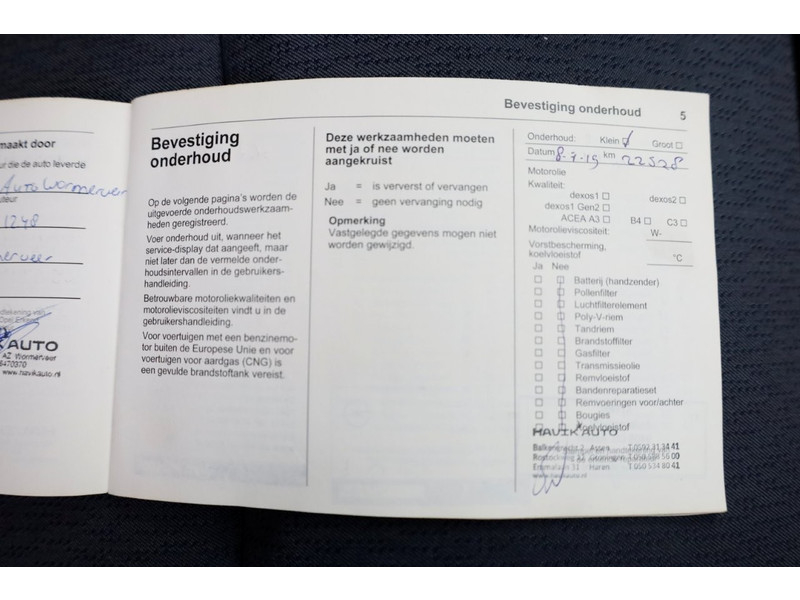 50134352-opel-vivaro-10