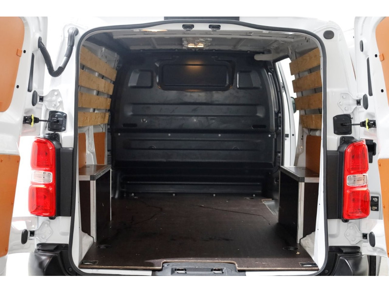 50140144-opel-vivaro-5
