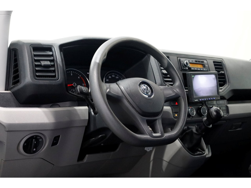 50167680-volkswagen-crafter-12