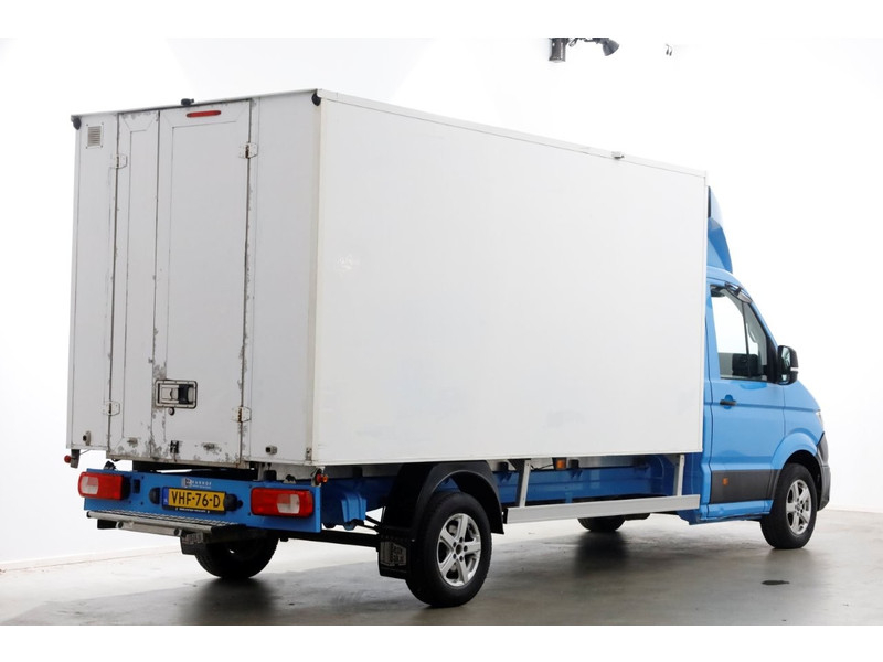 50209908-volkswagen-crafter-2