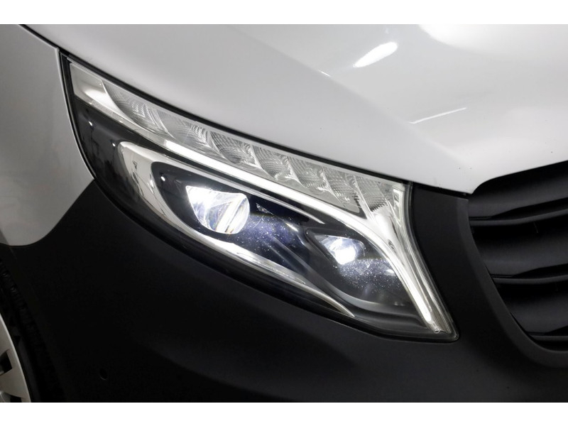 50210595-mercedes-benz-vito-16