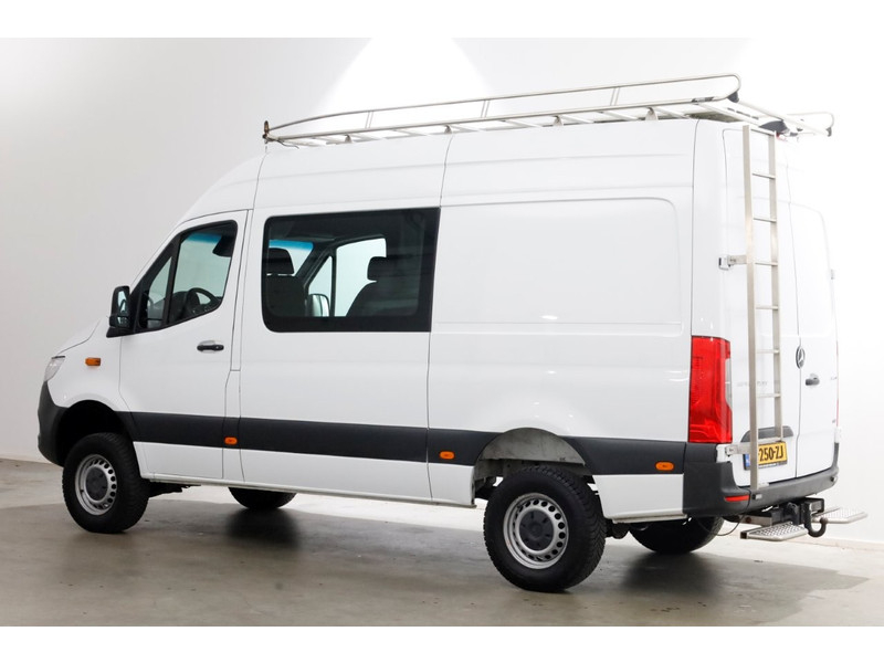 50238031-mercedes-benz-sprinter-11