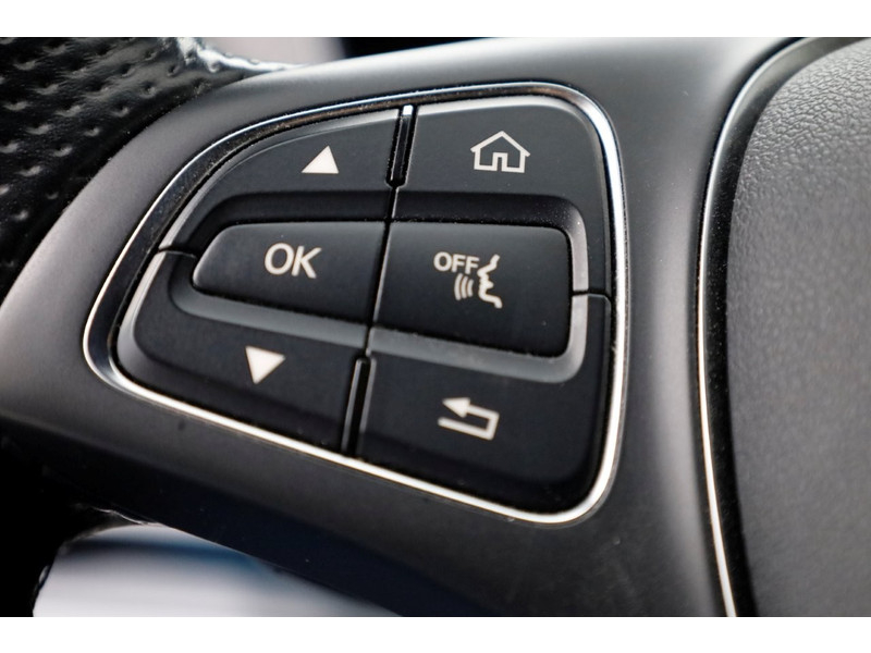 50259602-mercedes-benz-v-klasse-34