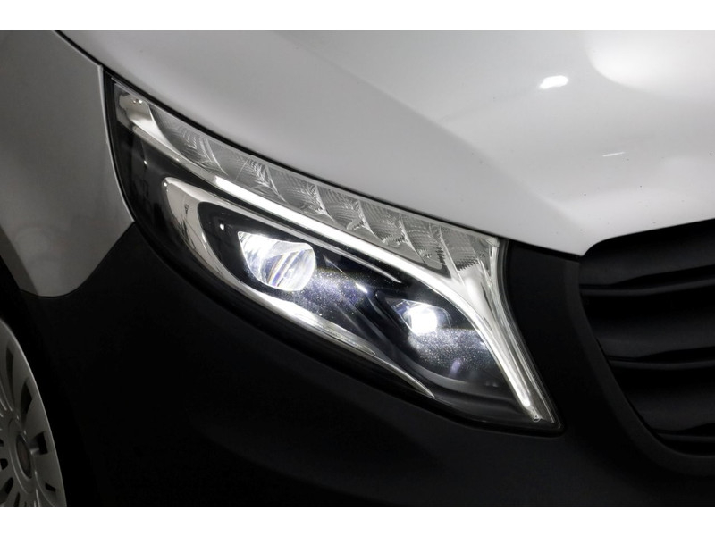 50317092-mercedes-benz-vito-16