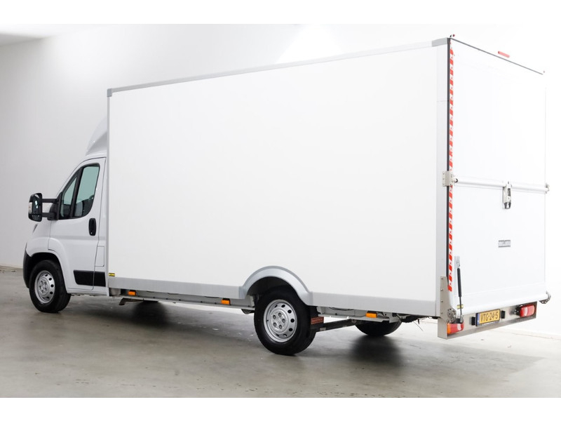 50317634-peugeot-boxer-10