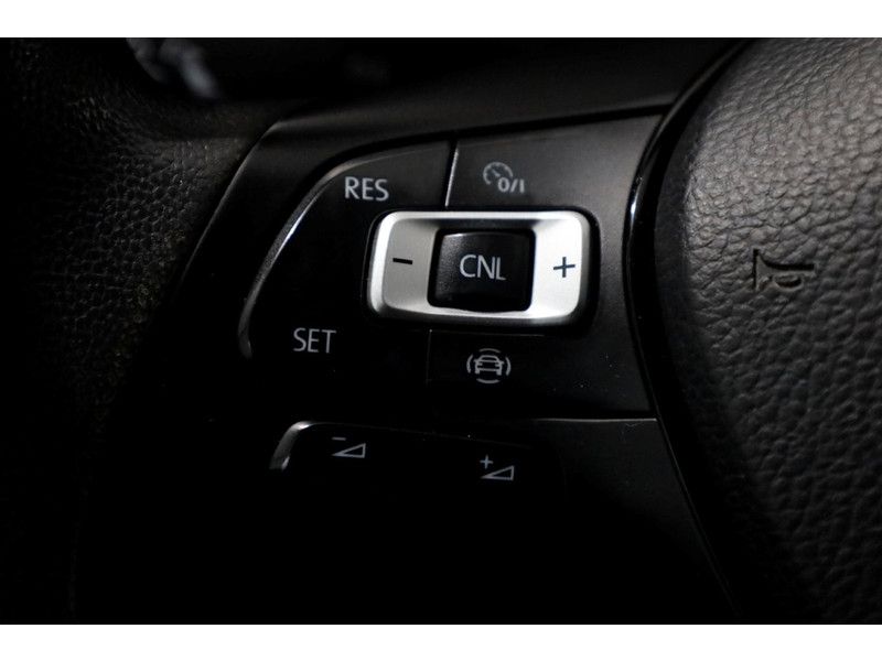 50520093-volkswagen-crafter-19