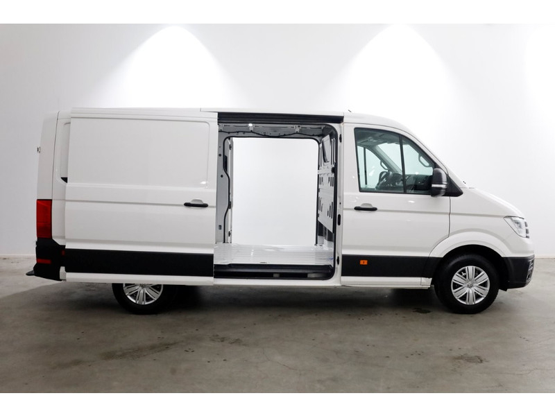 50520093-volkswagen-crafter-7