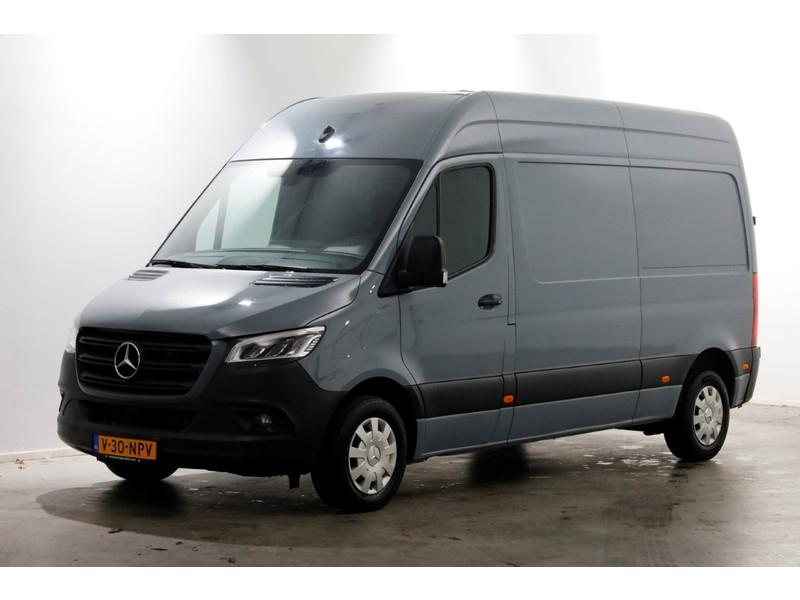 50549363-mercedes-benz-sprinter-8