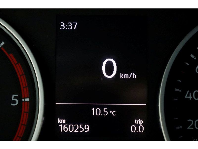 50573673-volkswagen-crafter-14