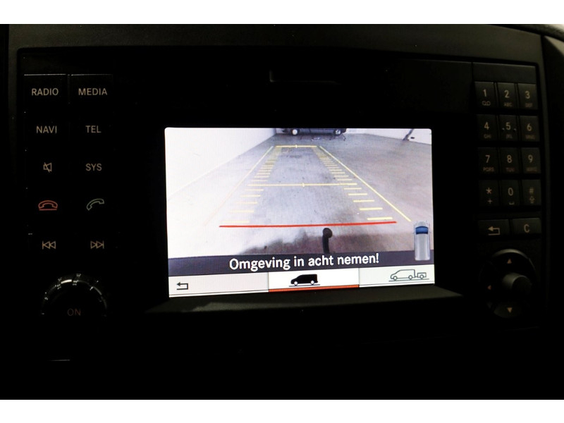 50574019-mercedes-benz-vito-13