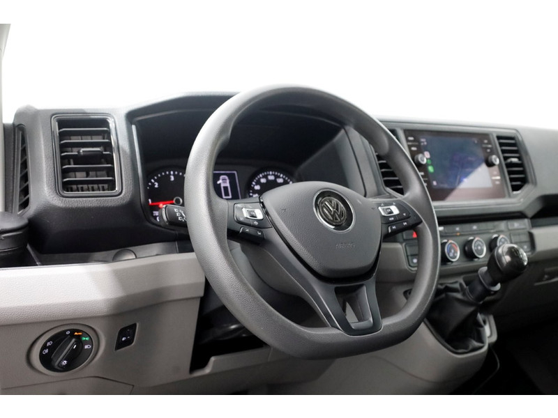 50610730-volkswagen-crafter-13