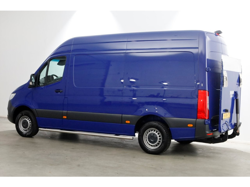 50711717-mercedes-benz-sprinter-10