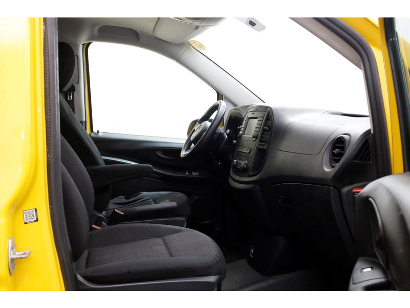 50742639-mercedes-benz-evito-3