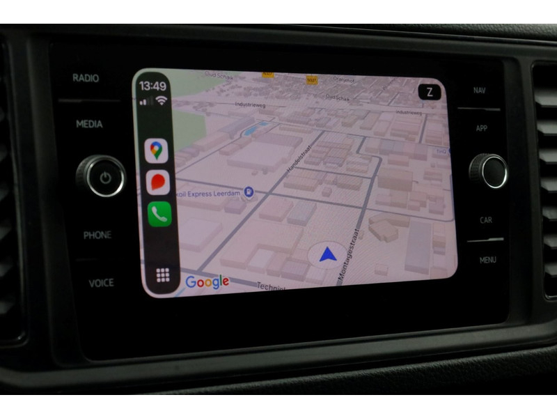 50750956-volkswagen-crafter-16