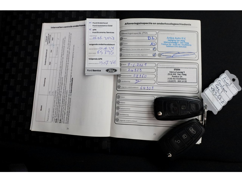 50795834-ford-transit-custom-6